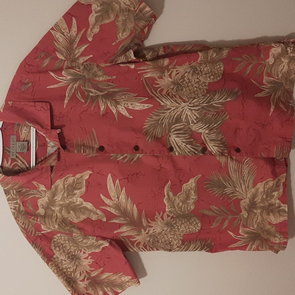 Retreat large short sleeve shirt  Hawaiian style design
